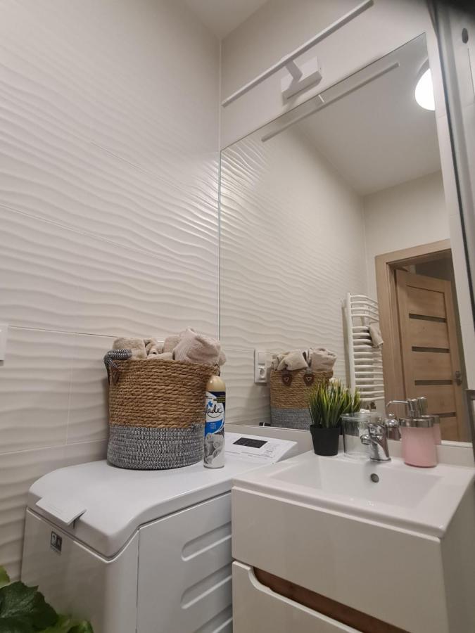 Mostowa 23 Bruno Apartment, Self Check-in 24h, Free Parking, Air-conditioning Apartment Poznan