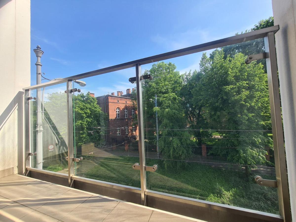 Mostowa 23 Bruno Apartment, Self Check-in 24h, Free Parking, Air-conditioning Leilighet Poznań